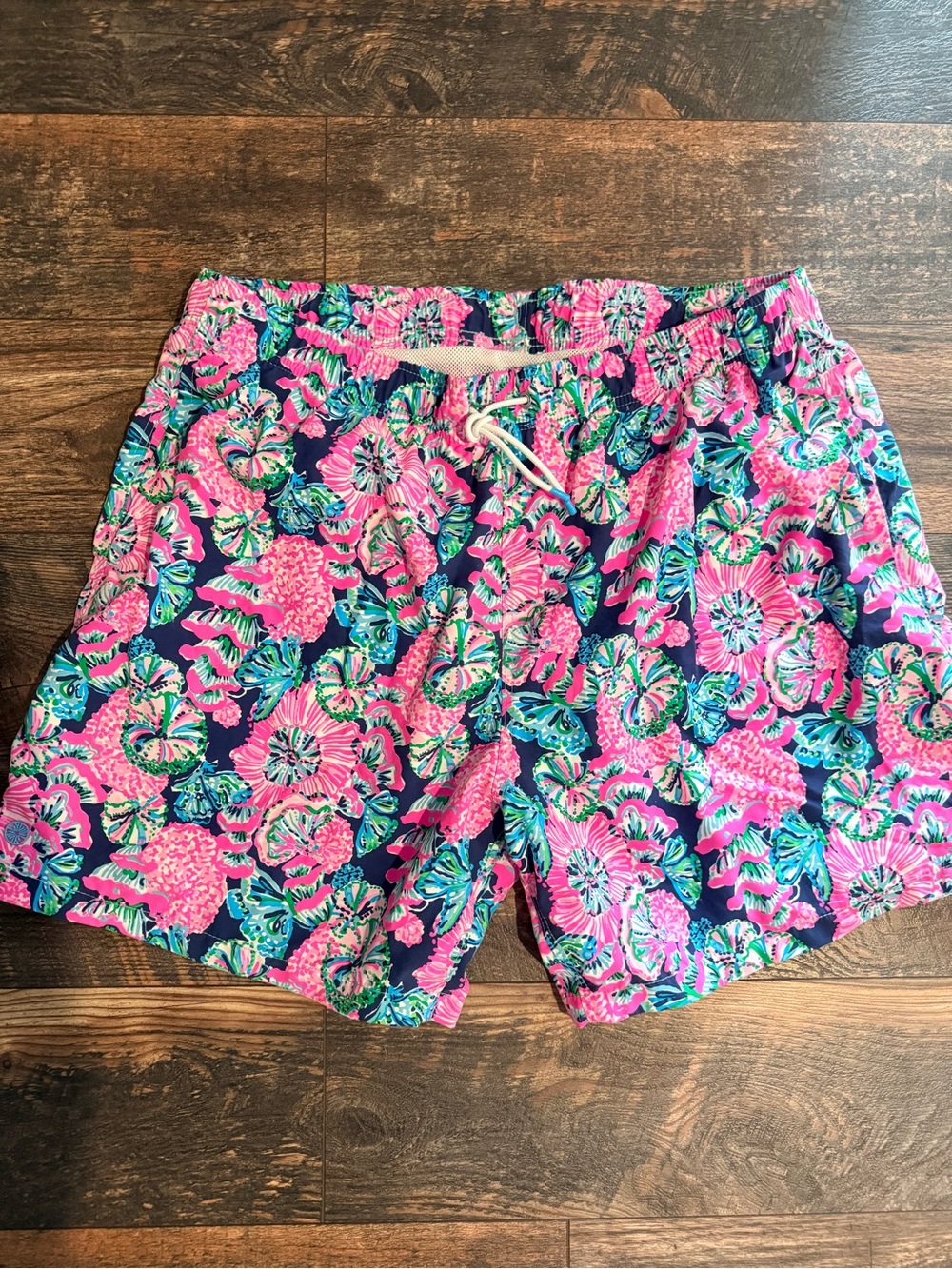 Men’s Lilly Pulitzer Pink Floral Drawstring swim Shorts. XL